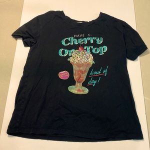 FUN STRADIVARIUS TEE SHIRT IN PERFECT CONDITION